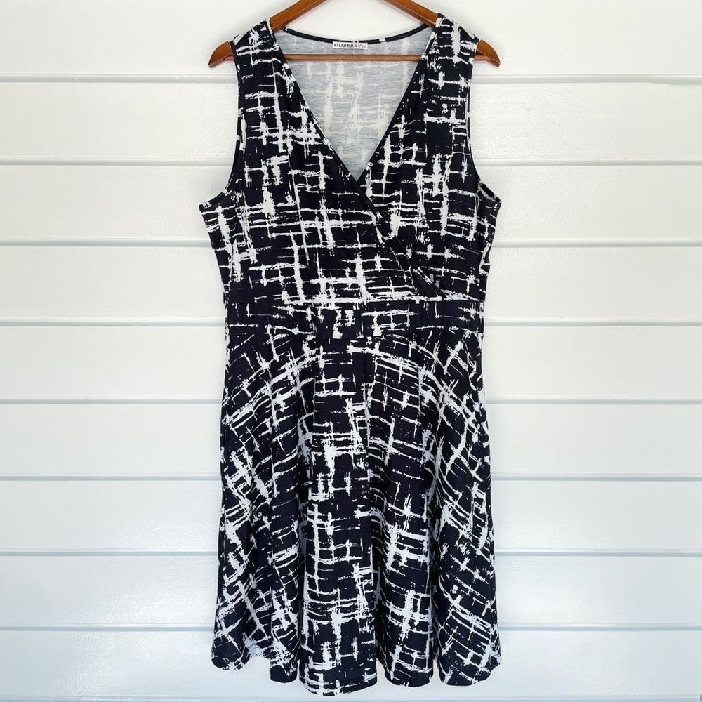 Guberry Women's Black White Abstract Wrap Fit And Flare Tank Dress Size XXL NWOT